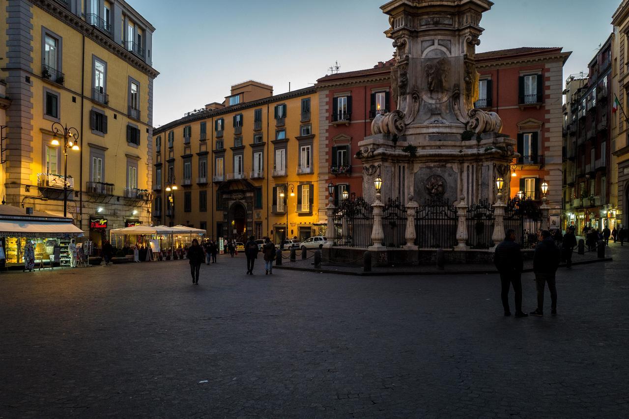 Art Suite Nel Cuore Di Napoli Exteriér fotografie